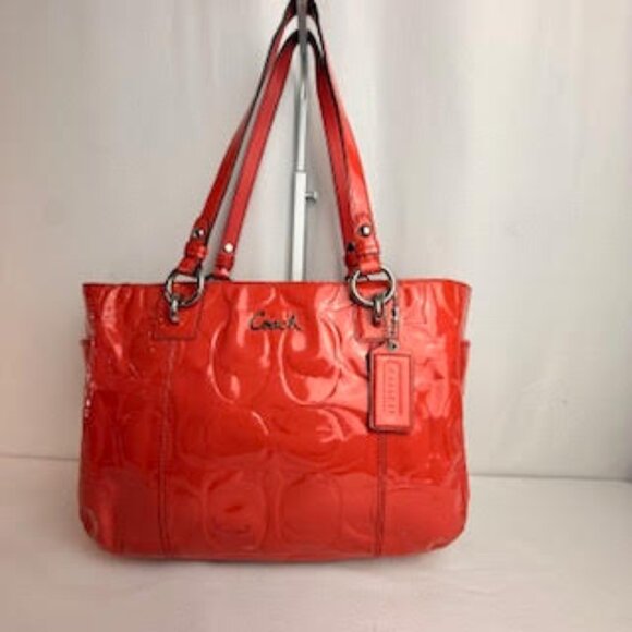 Coach Patent Leather Red Signature Embossed Tote Bag Shoulder Purse - Picture 2 of 11